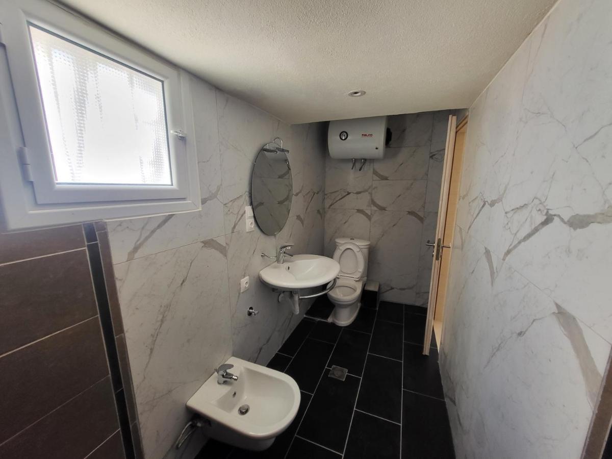 Blue Heaven Apartment Sarande Exterior photo